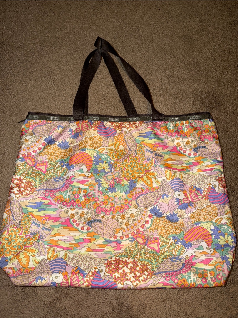 the vintage "Daisy Chain" print, LeSportsac tote